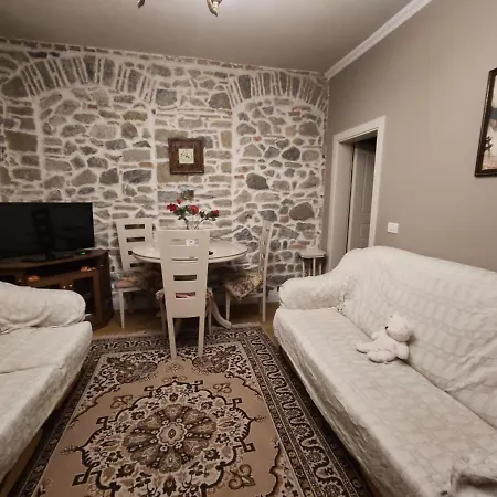 Cozy And Central Apartment Görice